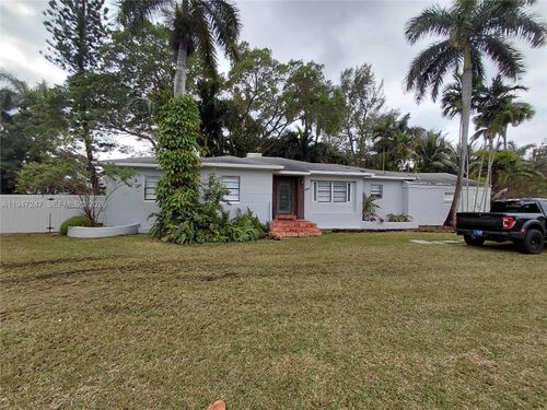 3-1050 Ne 82nd St, Miami, FL, 33138-4132 | Card Image