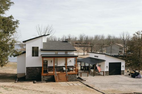 101 Emerald Ln, Horseshoe Bend, AR, 72512-3809 | Card Image