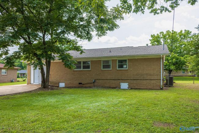 3906 Broadmor Rd Nw, House other with 4 bedrooms, 2 bathrooms and null parking in Huntsville AL | Image 5