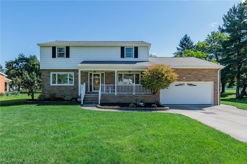 10415 Abbey Rd, North Royalton, OH, 44133-2527 | Card Image
