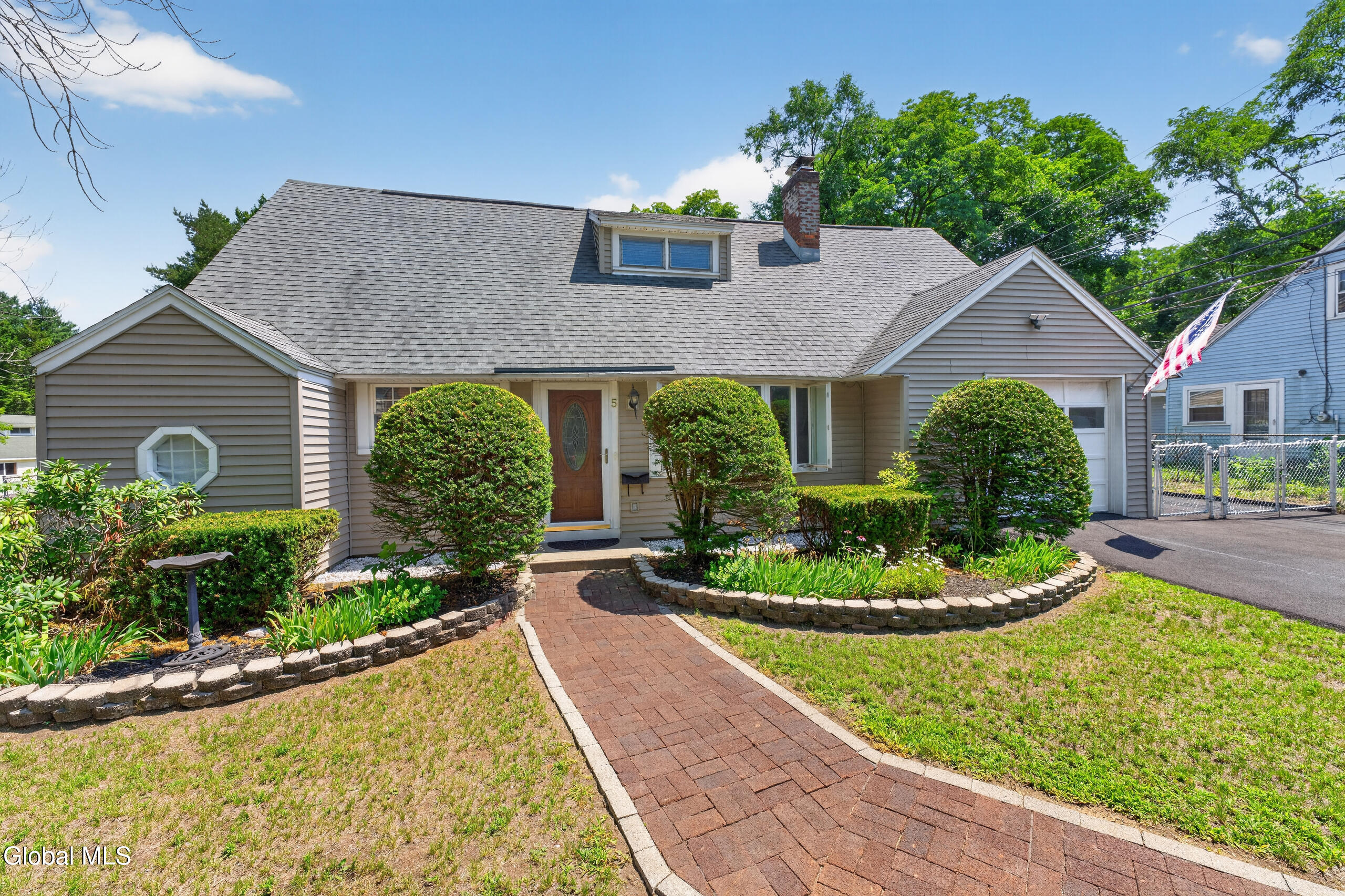 Residential in Colonie 4