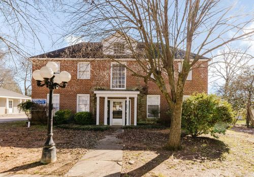 408 W Sevier St, Benton, AR, 72015-4099 | Card Image