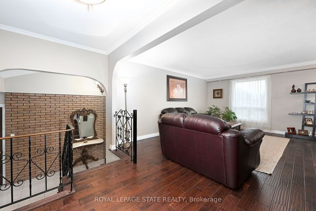 14 Joy Crt, House other with 3 bedrooms, 2 bathrooms and 4 parking in Hamilton ON | Image 21
