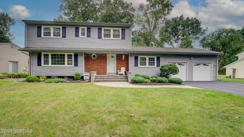 10 Cornwall Dr, East Windsor, NJ, 08520-1108 | Card Image