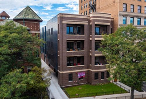 401-3728 N Lake Shore Dr, Chicago, IL, 60613-4489 | Card Image