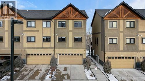 403 Valley Ridge Manor Nw, Calgary, AB, T3B6C4 | Card Image