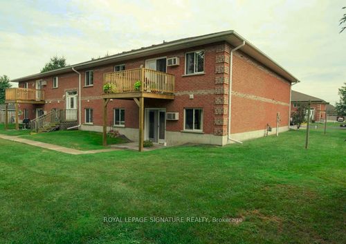 300 Park St, Dresden, ON, N0P1M0 | Card Image