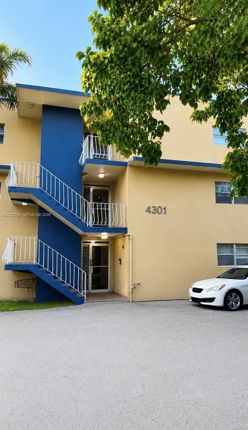 3-101-4301 Nw South Tamiami Canal Dr, Miami, FL, 33126-1440 | Card Image