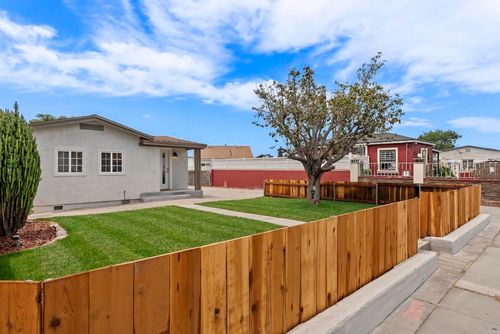 4779 Castle Ave, San Diego, CA, 92105-2912 | Card Image