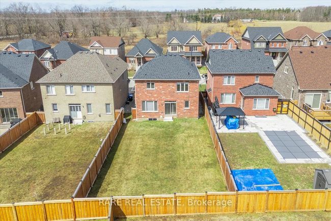 82 Rugman Cres, House other with 4 bedrooms, 4 bathrooms and 4 parking in Springwater ON | Image 46
