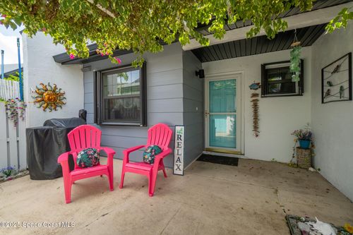 737 Palm Springs Cir, Indian Harbour Beach, FL, 32937-2674 | Card Image