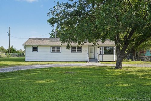 14321 E 122nd Street N, Collinsville, OK, 74021 | Card Image