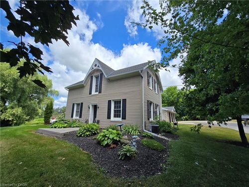 2081 John St, Gorrie, ON, N0G1X0 | Card Image