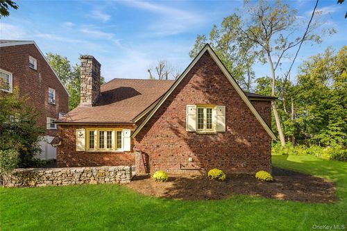131 Westminster Drive, Yonkers, NY, 10710 | Card Image