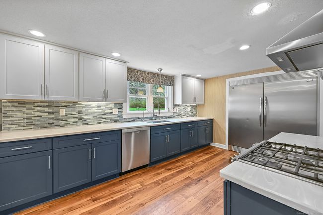 2214 Huntington Tpke, House other with 3 bedrooms, 2 bathrooms and null parking in Trumbull CT | Image 6