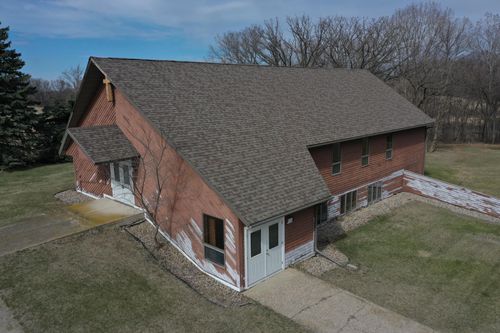 521 Central Ave, Sunburg, MN, 56289-5102 | Card Image
