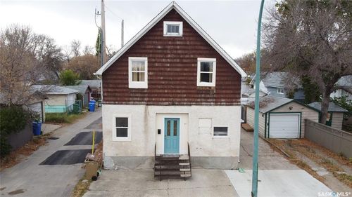 {{alt}} | Card Image