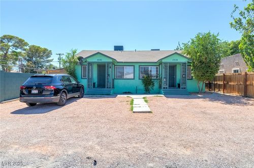 2538 Valley St, Las Vegas, NV, 89101-4644 | Card Image