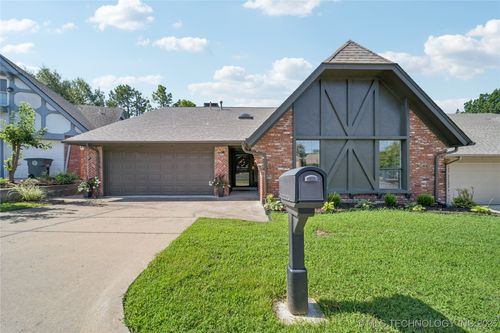 6619 S New Haven Ave, Tulsa, OK, 74136-2843 | Card Image