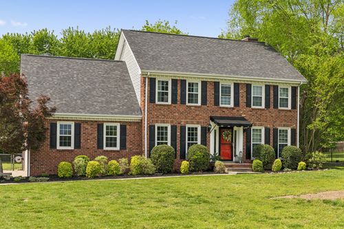 2884 Cages Bend Rd, Gallatin, TN, 37066-5721 | Card Image