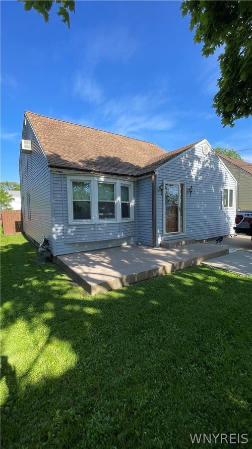 114 Onondaga Avenue Avenue, West Seneca, NY, 14220 | Card Image