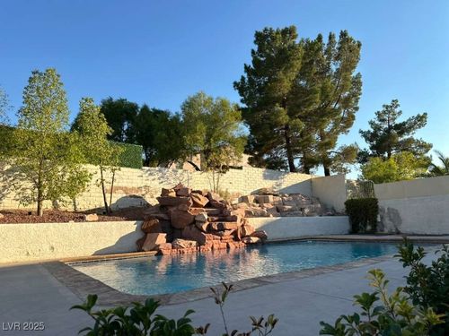 2823 High View Dr, Henderson, NV, 89014-3743 | Card Image