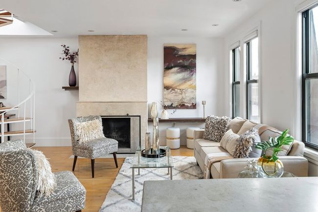 APT-5 - 319 Marlborough St, Condo with 2 bedrooms, 2 bathrooms and 1 parking in Boston MA | Image 4