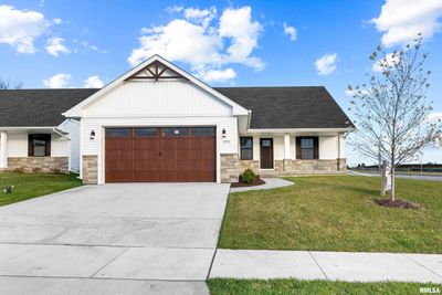 6757 Genesis Way, House other with 3 bedrooms, 2 bathrooms and null parking in Bettendorf IA | Image 1