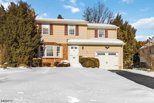 765 Marcellus Dr, Westfield, NJ, 07090-2012 | Card Image