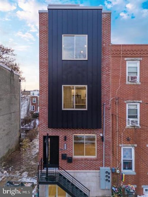 2-2022 N 3rd St, PHILADELPHIA, PA, 19122-1507 | Card Image