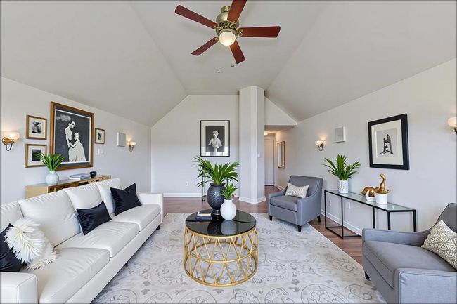 Upstair game room | Image 22