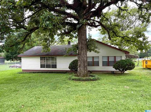 205 3rd St, Tarrant, AL, 35217-1718 | Card Image