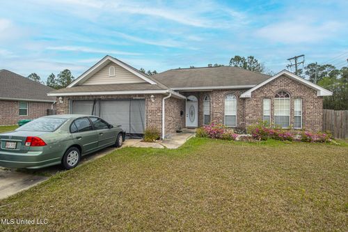 11300 Jessica Dr, Gulfport, MS, 39503-3879 | Card Image