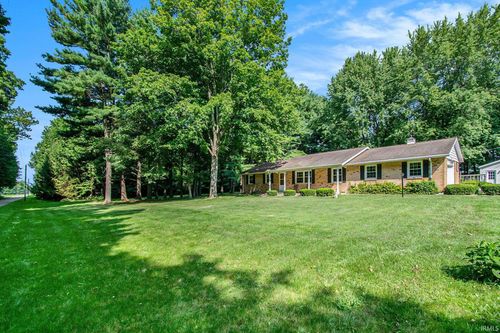 7650 12th Rd, Plymouth, IN, 46563-9066 | Card Image