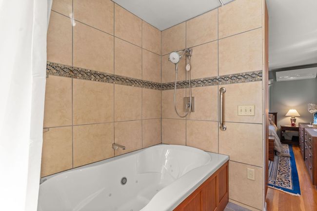68 Ledge Rd, House other with 2 bedrooms, 2 bathrooms and null parking in Burlington VT | Image 43