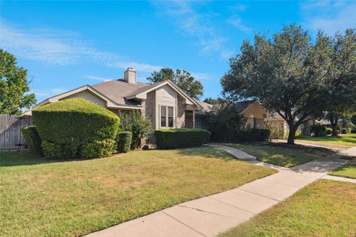 2016 Peakwood Dr, Garland, TX, 75044-7306 | Card Image