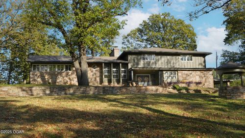 7570 Quince Ln, Webb City, MO, 64870-9191 | Card Image