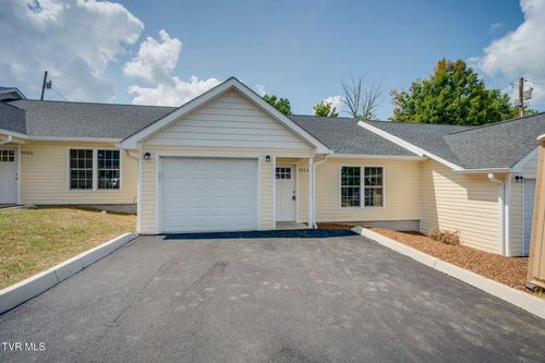 1-1024 W G St, Elizabethton, TN, 37643-2972 | Card Image
