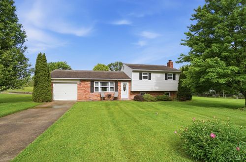 9537 Crestfield Dr, West Chester, OH, 45069 | Card Image