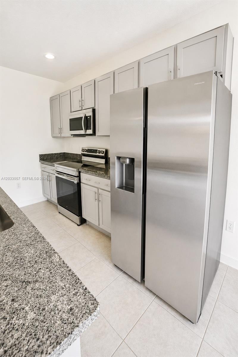 Residential Lease in Palm Bay 3
