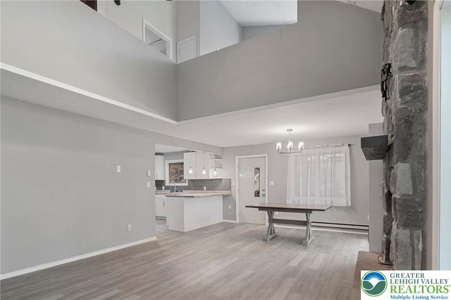 6471 Decker Rd, House other with 3 bedrooms, 2 bathrooms and null parking in Bushkill PA | Image 7