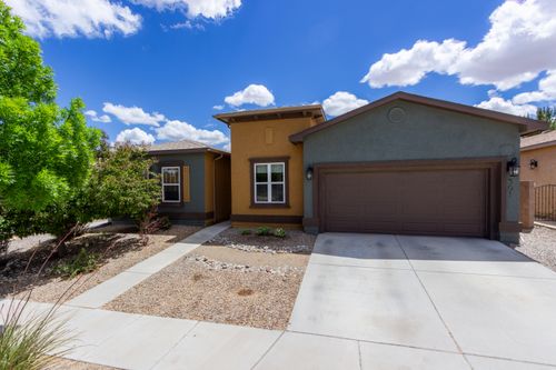 301 Zuni River Cir Sw, Los Lunas, NM, 87031-8760 | Card Image