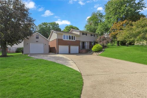 3660 Brodhead Rd, Monaca, PA, 15061-2686 | Card Image