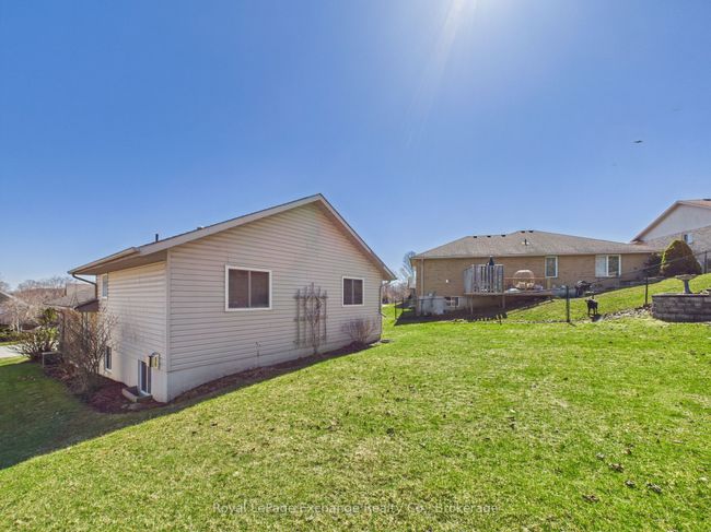 172 Park Dr, House other with 3 bedrooms, 2 bathrooms and 4 parking in Wingham ON | Image 43
