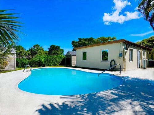 0-1423 Ne 175th St, North Miami Beach, FL, 33162-1356 | Card Image