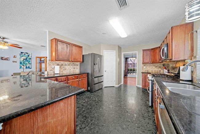 1802 Moston Dr, House other with 6 bedrooms, 4 bathrooms and 2 parking in Spring TX | Image 8