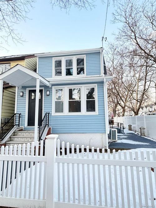 14549 115th Ave, Jamaica, NY, 11436-1137 | Card Image