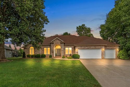 3725 E Cromwell Ln, Springfield, MO, 65802-2489 | Card Image