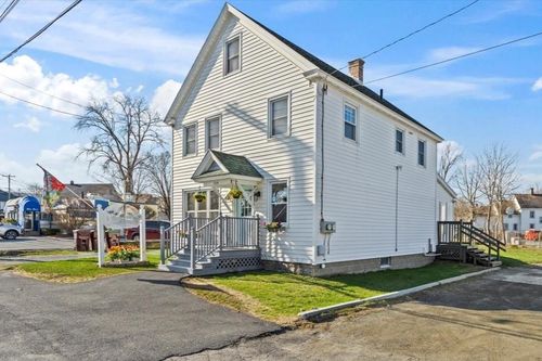 318 North St, Bennington, VT, 05201-1857 | Card Image