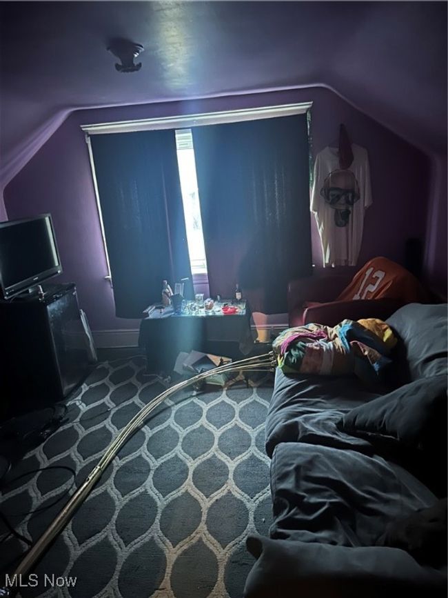 Upstairs bedroom | Image 28